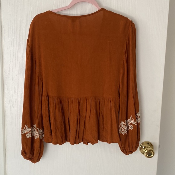 American Eagle Blouse - Picture 3 of 3